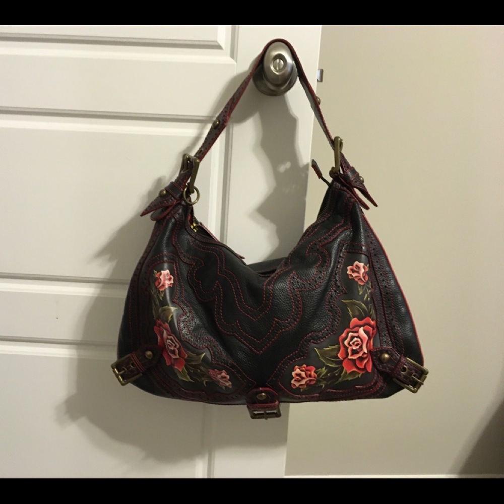 Leather bag with rose detail